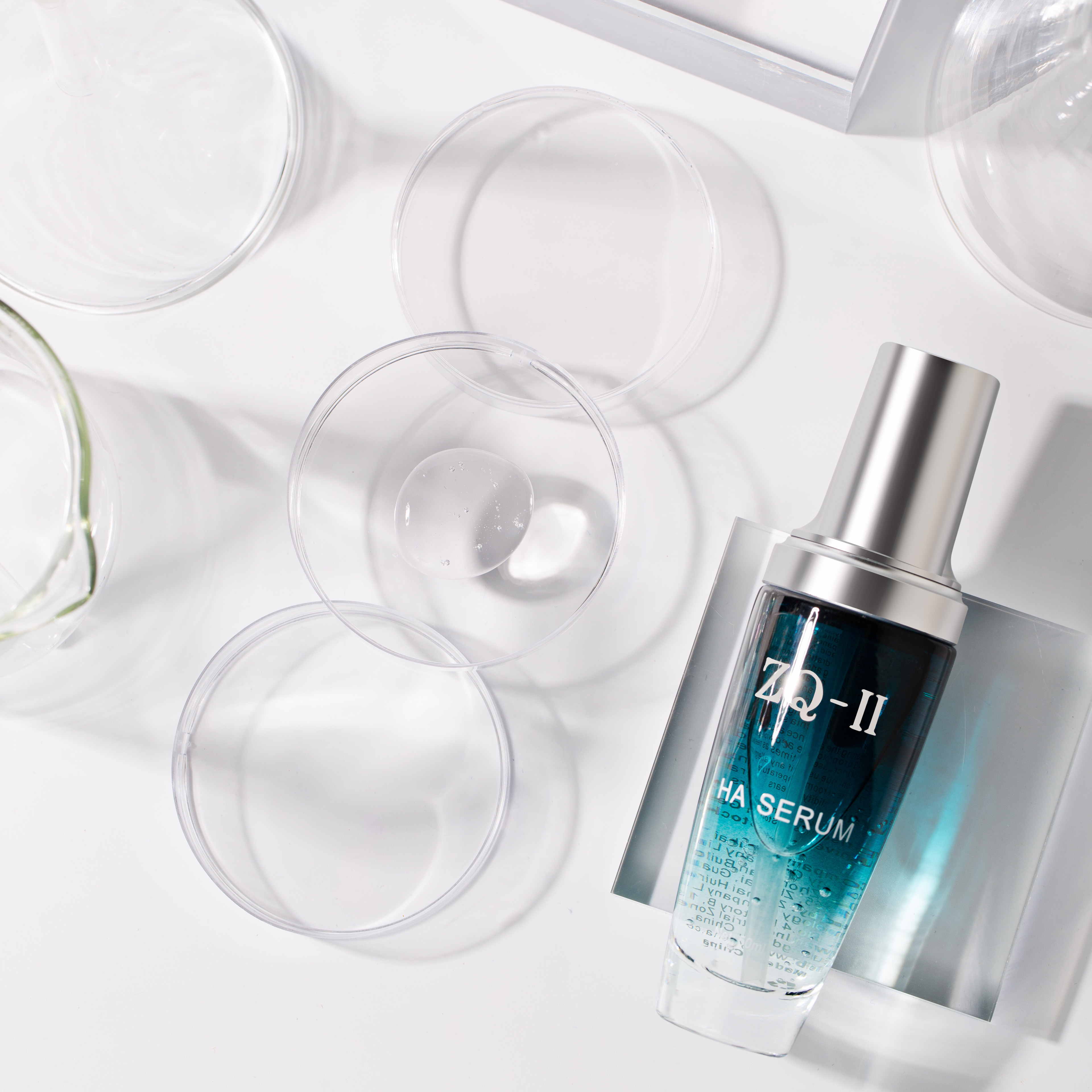 ສິ່ງທີ່ບໍ່ປະສົມກັບກົດ hyaluronic: ຄູ່ມືແນະນໍາໃຫ້ມີການປະສົມເຄືອບບໍາລຸງຜິວທີ່ປອດໄພ